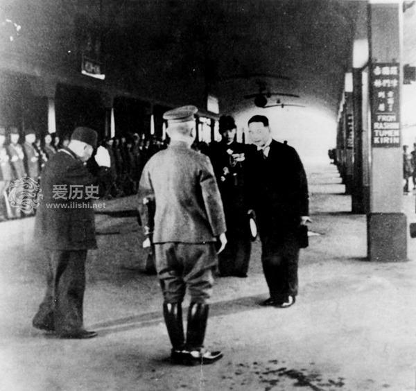 头号汉奸汪精卫串访伪满全过程 向溥仪鞠躬山呼万岁_百科TA说
