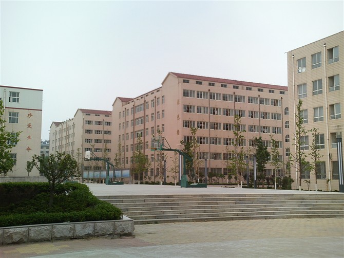 安丘市青云学府