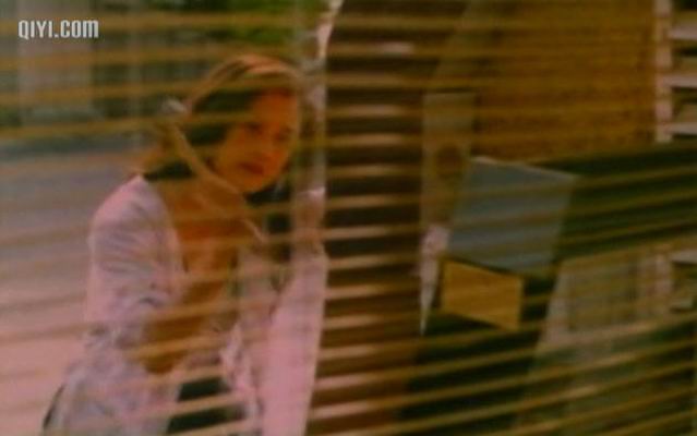  p>《疯狂的代价》是 a target="_blank" href="/item/周晓文/31477"