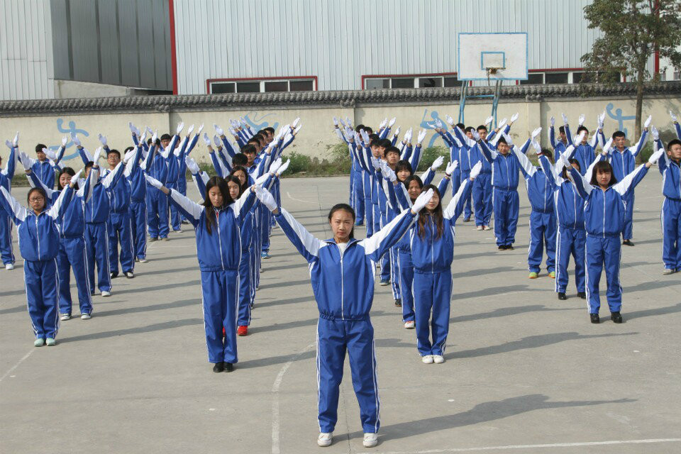  p>徐州市辅仁中学成立于2000年,是徐州市教育局直管的民办中学,地处