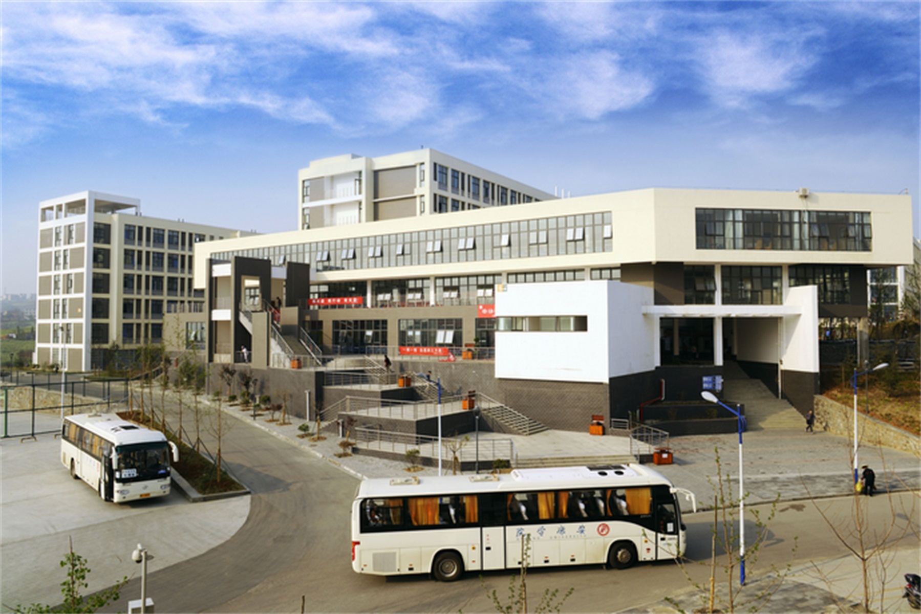 安康学院(ankang university)是 a target="_blank" href="/item/陕西