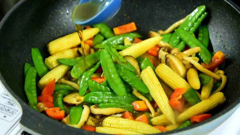 玉米笋清炒芥蓝