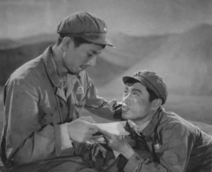 《沙漠追匪记》由 a target="_blank" href="/item/天马电影制片厂