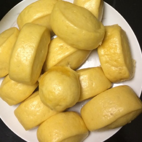  p>奶香玉米小馒头是一道由面粉,玉米面等食材制成的食品. /p>