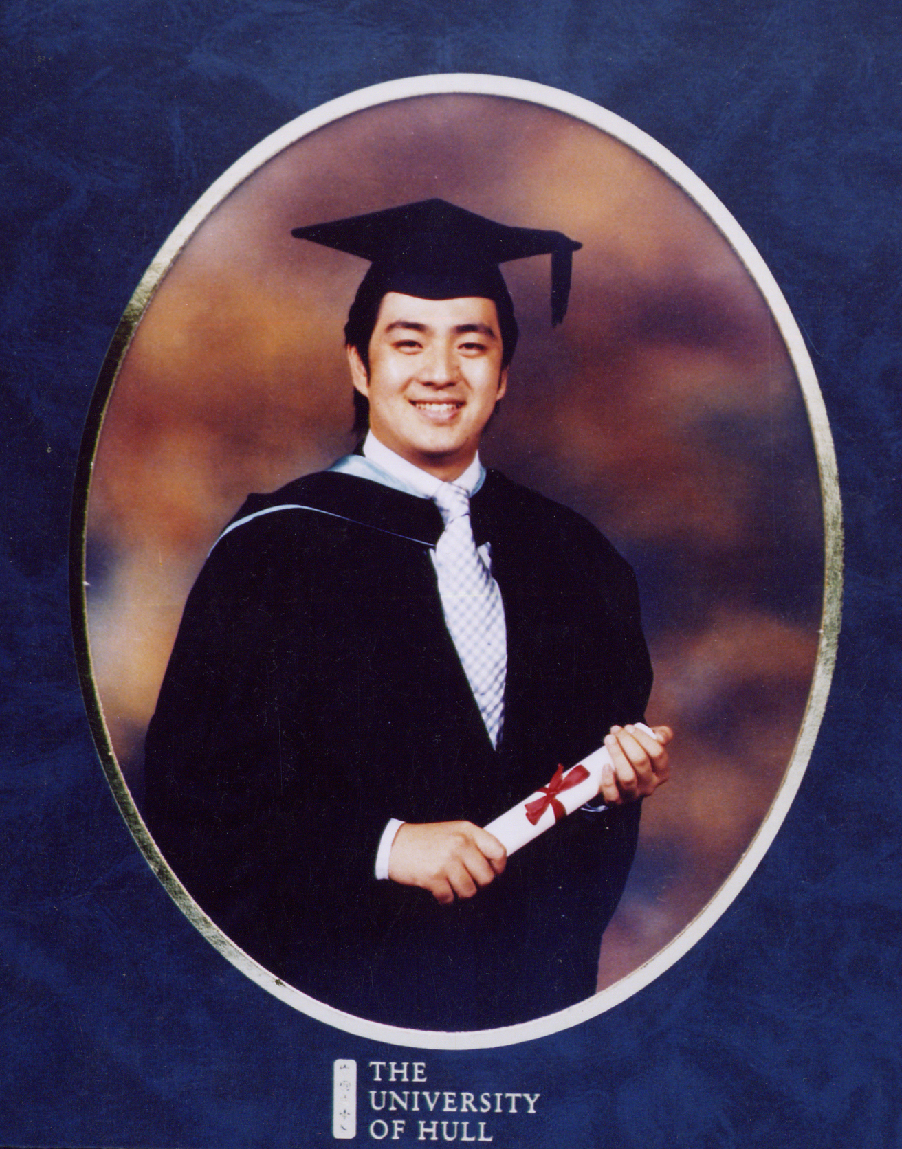 始建于1994年10月,是在李铁刚先生的倡导和著名艺术家李