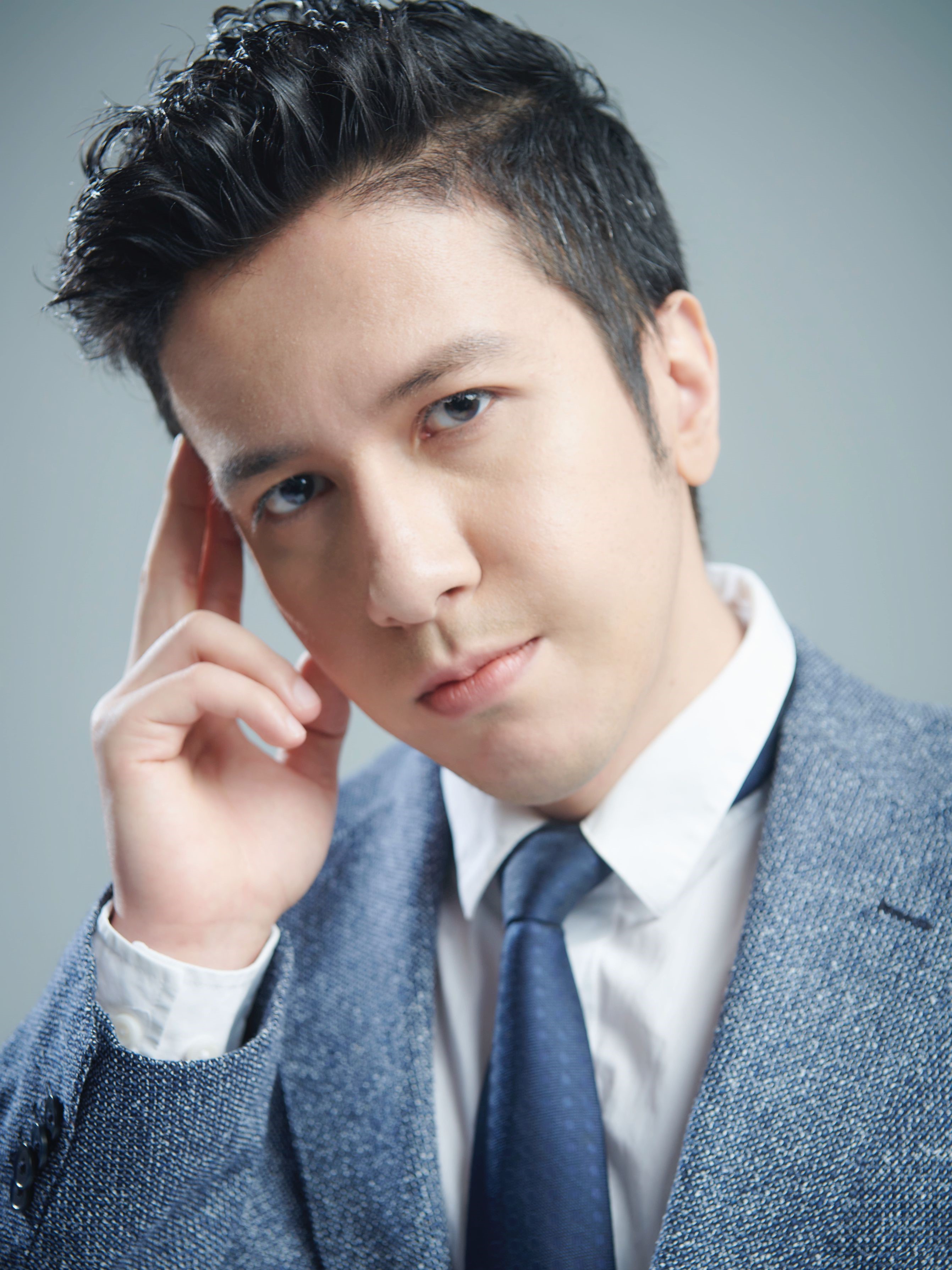  p>努尔艾力·阿不利孜(艾力),1989年3月1日出生,来自新疆乌鲁木齐,酷