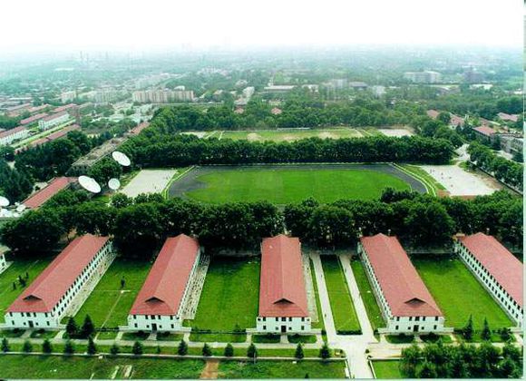 洛阳解放军外国语学院