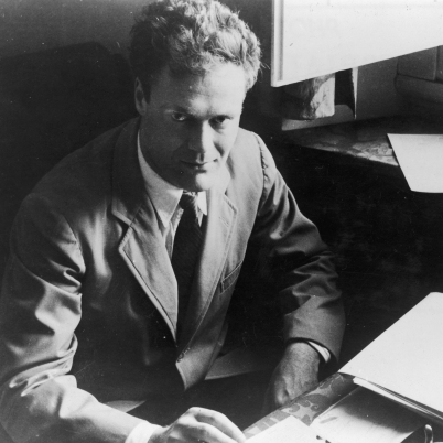  p data-id="gnyuau5p6i"> b>罗伯特·洛威尔 /b>(robert lowell