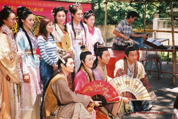 >令狐喜,是港剧《 a target="_blank" href="/item/金牌冰人/3402357"