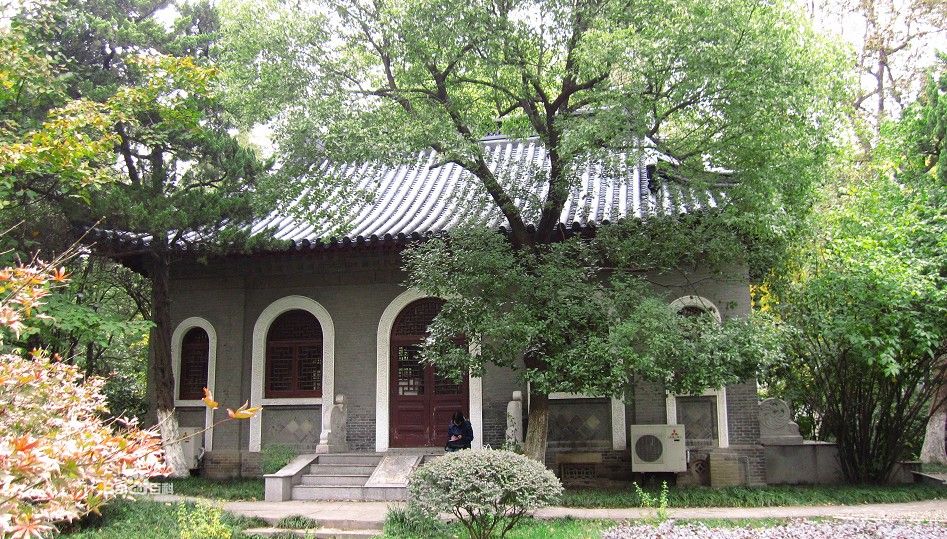  p>金陵大学(university of nanking),简称"金大",诞生于1888年(清