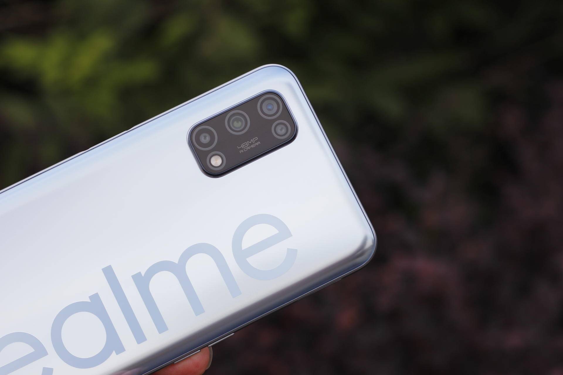 realme v5