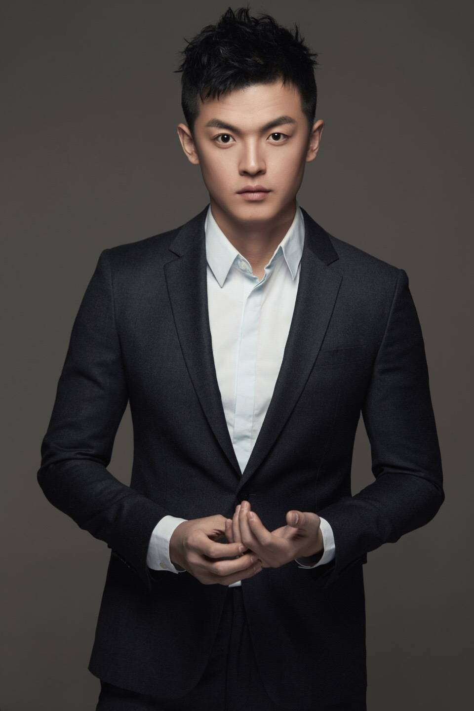 1992年8月22日出生于 a target="_blank" href="/item/内蒙古/173741"