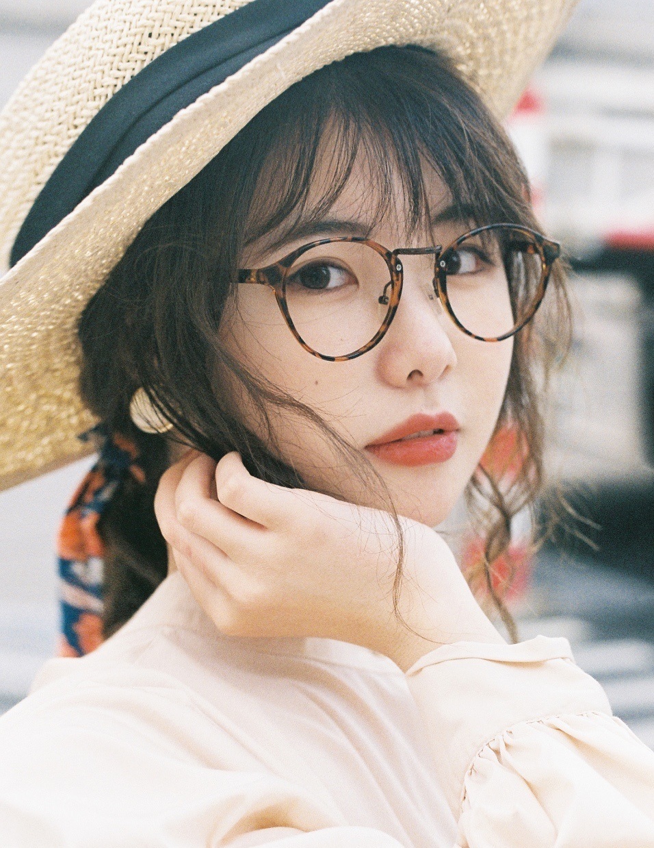  p>多多poi,是中国内地的配音演员与歌手.