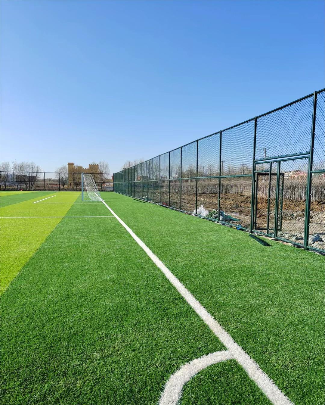 主要经营范围:悬浮式拼装地板,人造草坪,塑胶跑道,塑胶篮球场施工