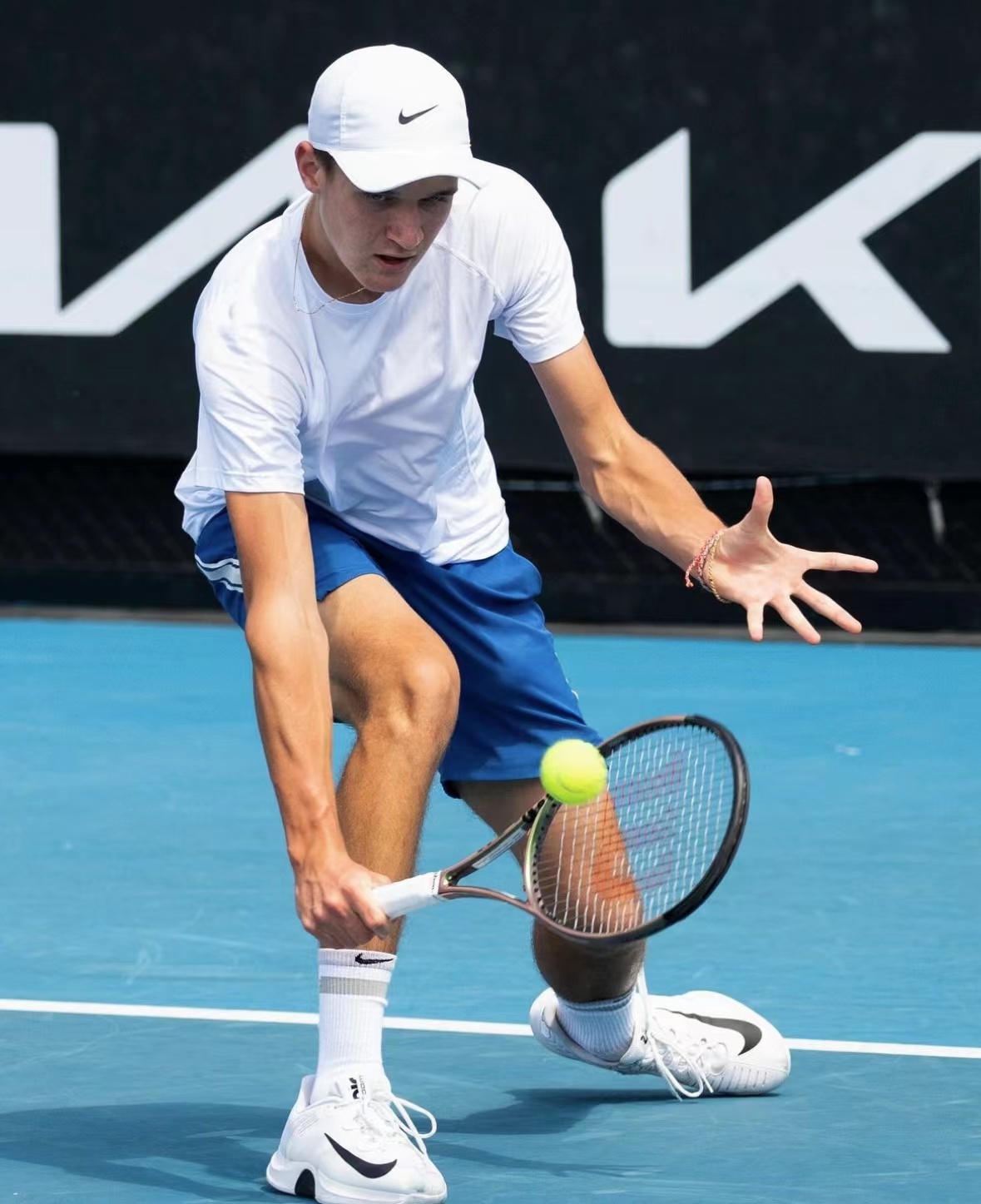  p>雅各布·门希克(jakub mensik),2005年9月1日出生于捷克 a target=