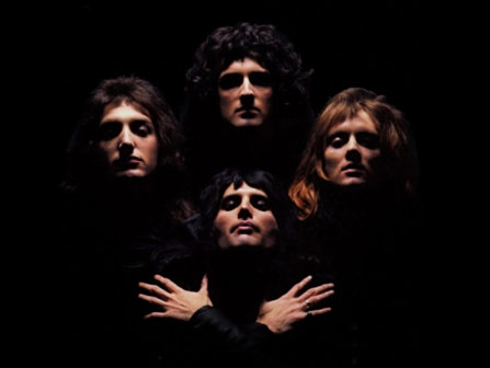 <p>《Queen II》专辑海报