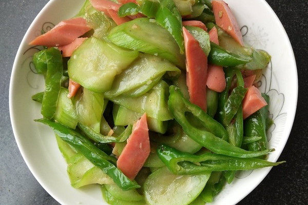 火腿榄菜炒丝瓜