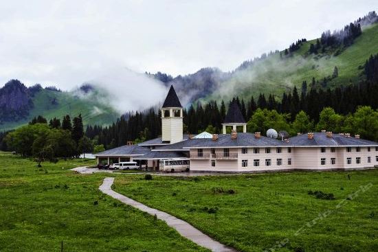 尼勒克县布隆温泉洗浴疗养度假村