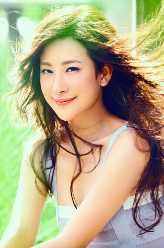  p>郭柯彤(crystal),1987年10月10日生于江苏 a href="#" data-lemma