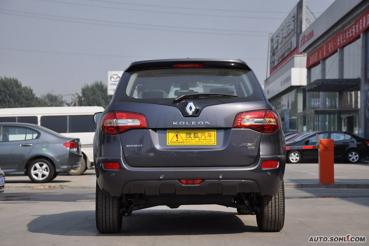 专业四驱suv平台,同时增加了雷诺汽车独特的设计风格和更多人性化设计