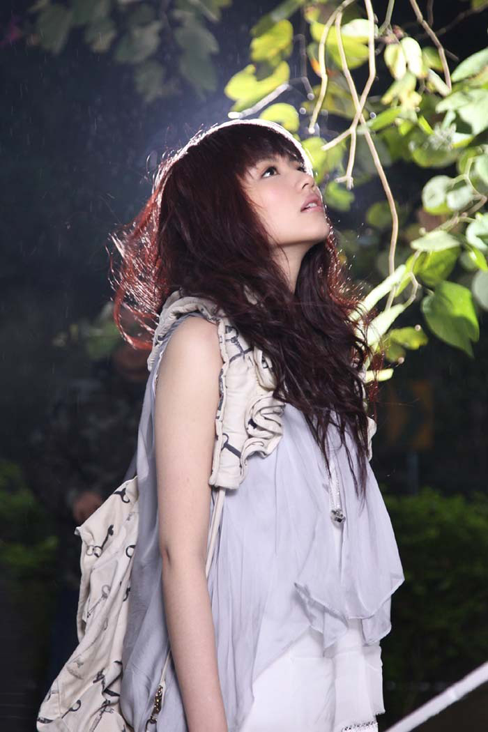  p>刘惜君,1988年4月30日出生于广东省深圳市,中国内地流行乐女歌手