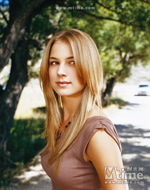  p>艾米丽·万凯普(emily vancamp),1986年5月12日出生于 a target="