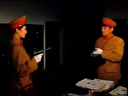  p>《喋血满洲》是由周炜,李瑞清导演,王菁华,李显刚,张志忠,薛中瑞