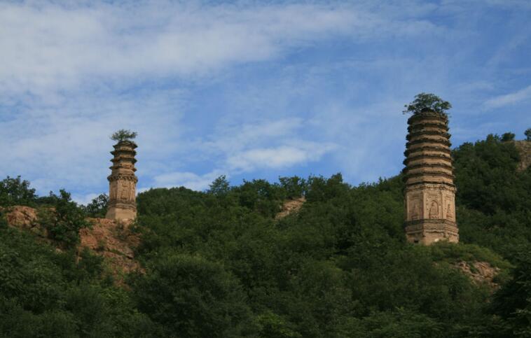  p data-id="gnx9zxrg8h">妙峰寺原名高盖院,在福州市南郊 a target="