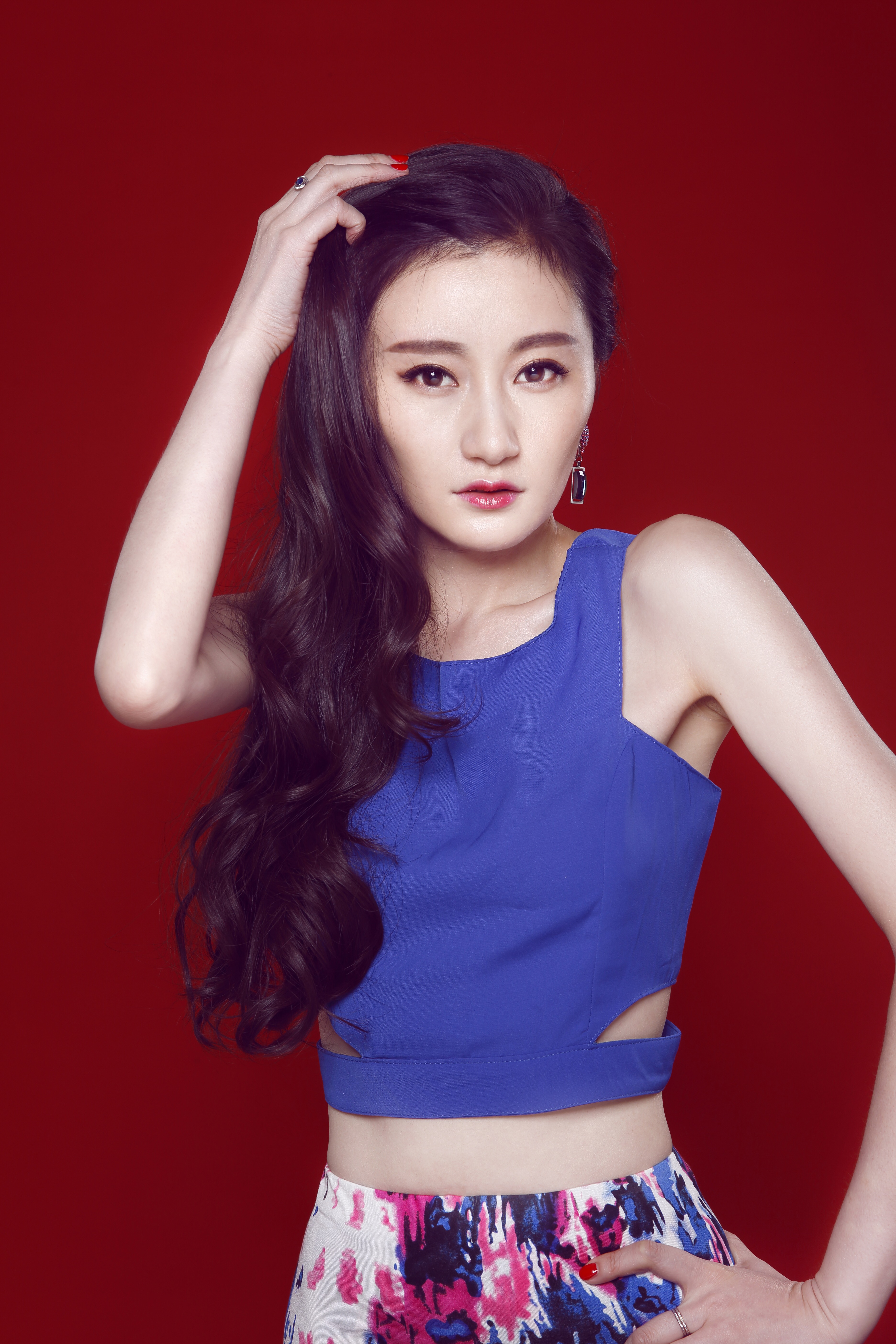 是一部都市言情类网络小说,连载于网易云阅读,作者是王千赫