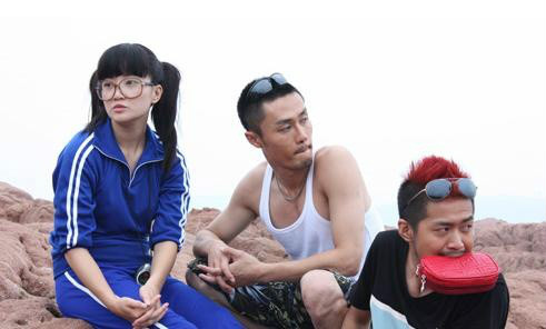 《完美新娘》是光线影业和中影集团联合发行的一部喜剧爱情电影