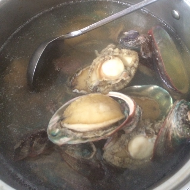 鲍鱼排骨冬瓜汤