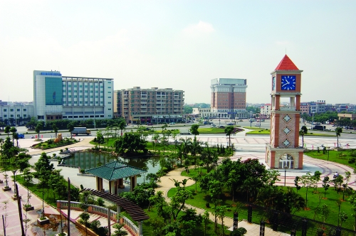  p data-id="gnc31jq7x2">麻四村位于广东省东莞市麻涌镇 a target="
