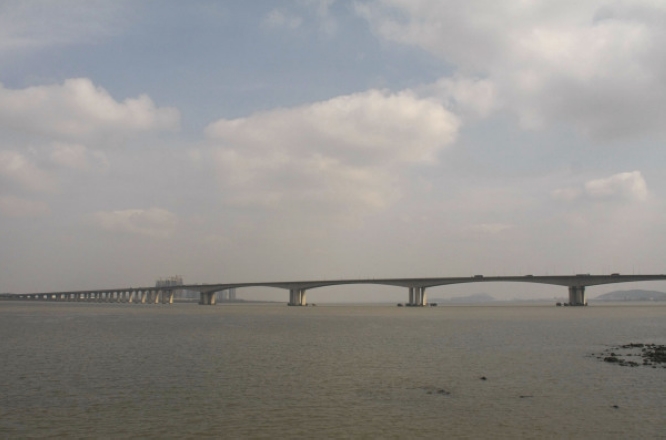  p data-id="gnbqr3hd1e">下沙大桥(xiasha bridge),又称钱江六桥,是