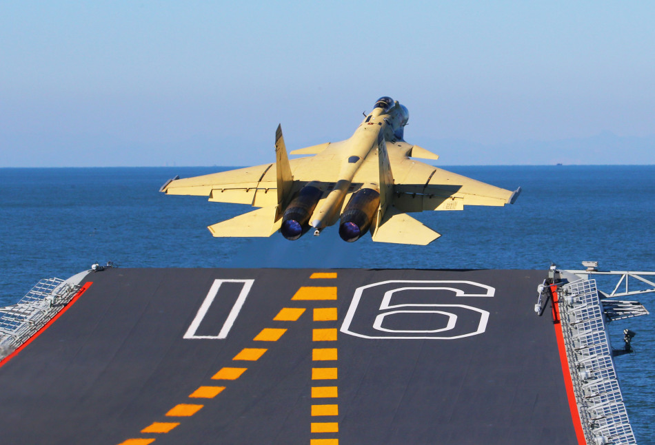  p>歼-15(英文:j-15,中文绰号:飞鲨"fēishā",英文:flying shark, a