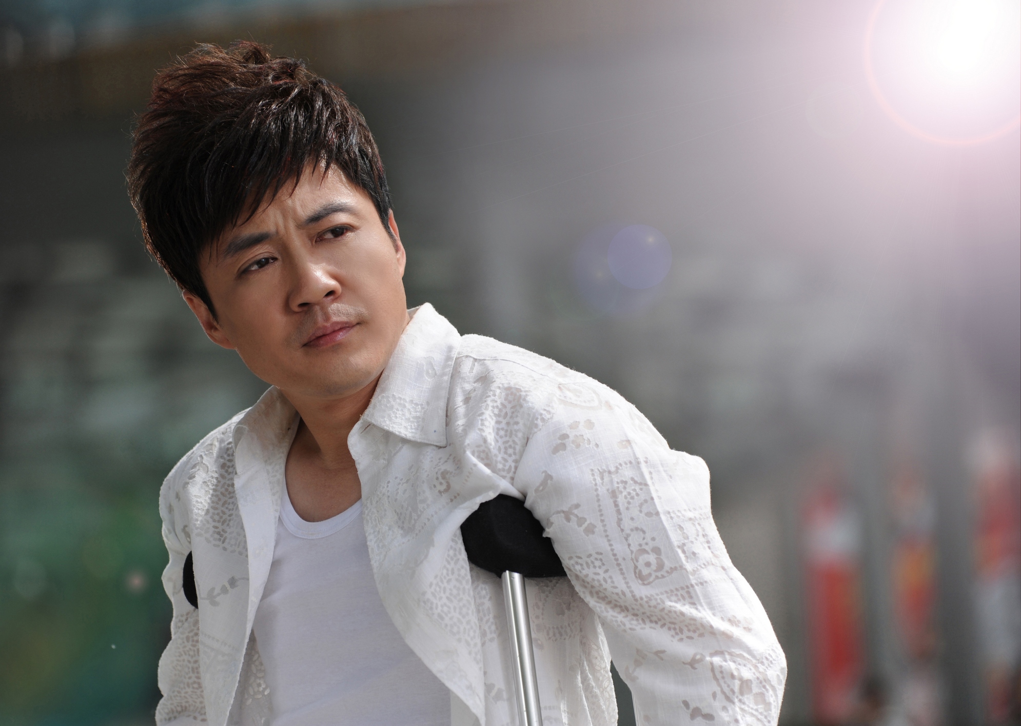 《窗外》是 a target="_blank" href="/item/李琛/6738" data-lemmaid