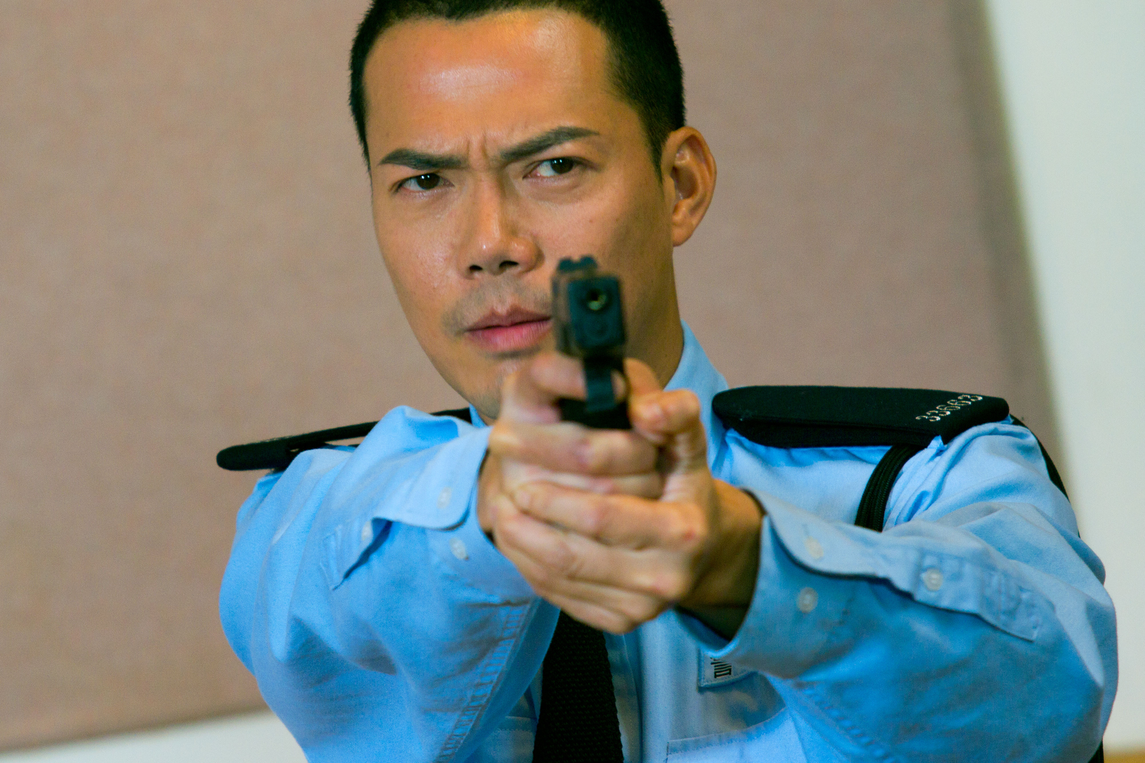 是香港警匪剧《 a href="#" data-lemmaid="30632">潜行狙击 /a>》