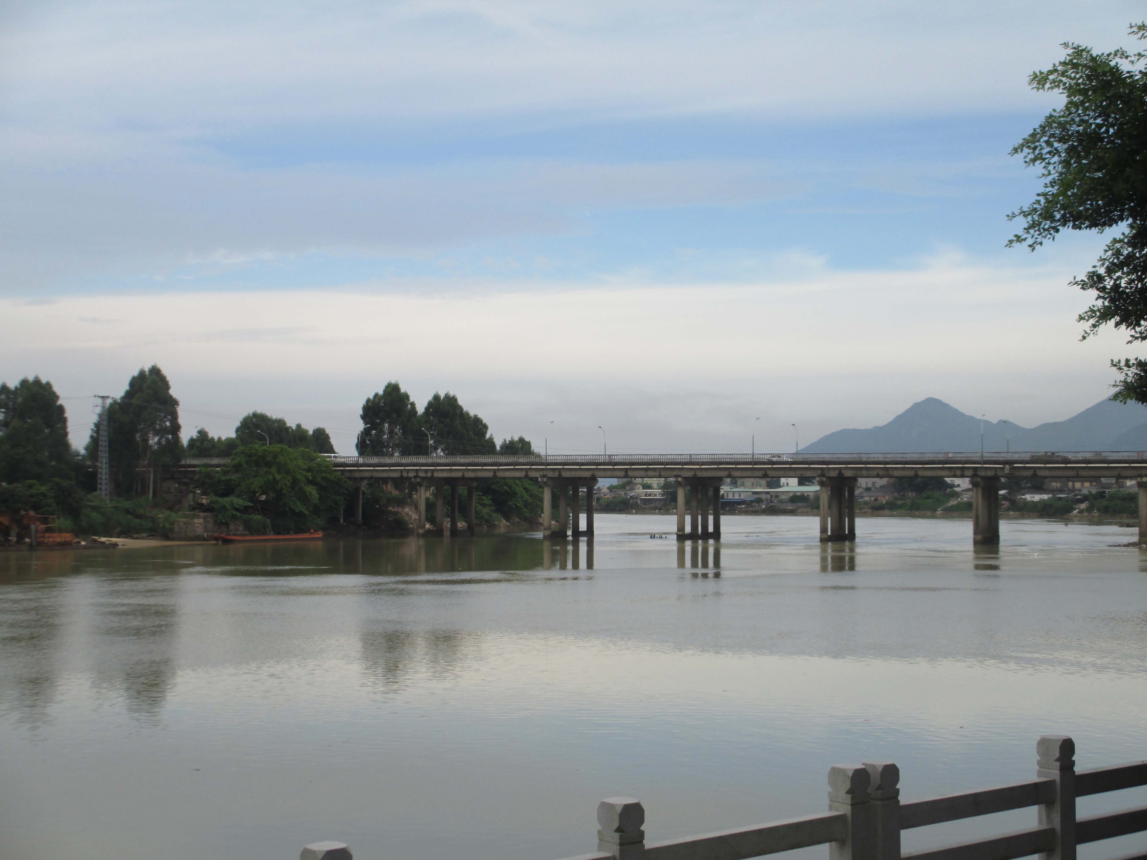  p>云霄县,位于 a target="_blank" href="/item/福建省">福建省 /a>