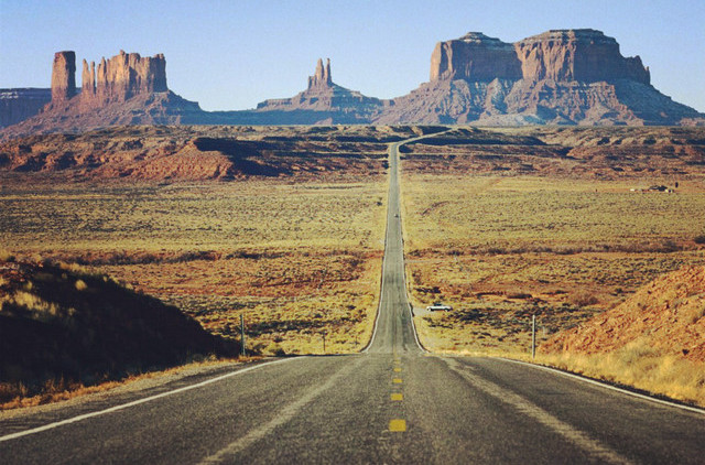  p>地点为美国加州,1号公路(highway 1)的设计者想得非常周到,只要是