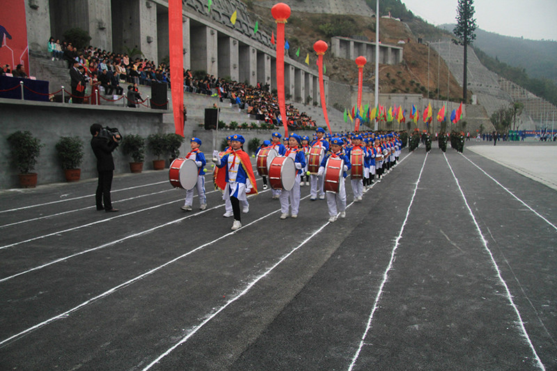  p>陕西省白河县高级中学位于 a target="_blank" href="/item/秦头楚