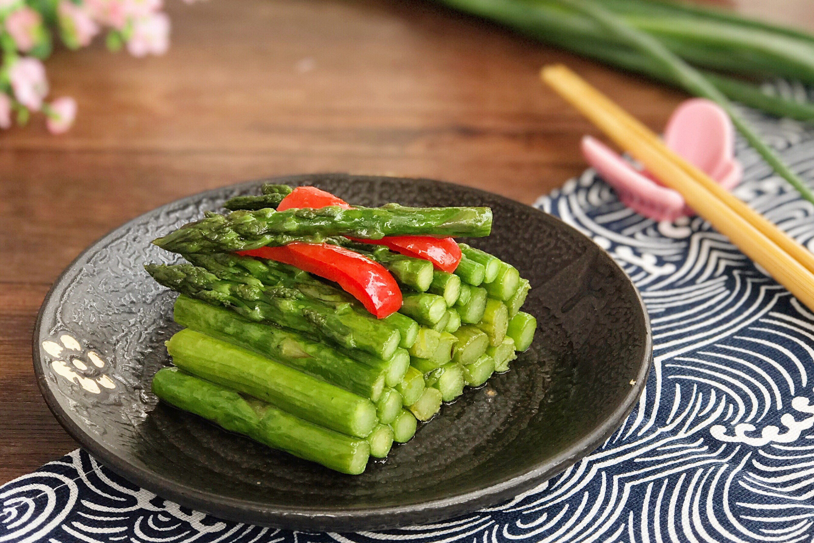 香醋黄油烤芦笋