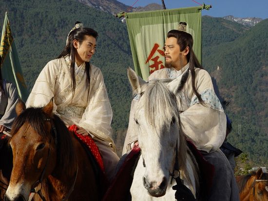  p>《天龙八部》是根据 a target="_blank" href="/item/金庸/128951"