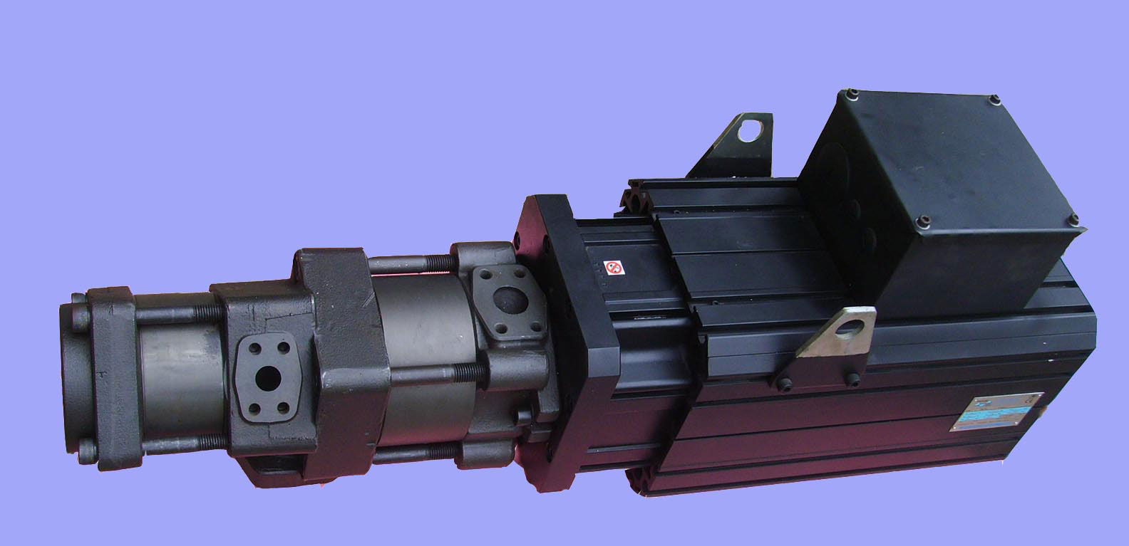  p>伺服泵 用伺服电机来控制液压泵,对液压缸提供动力源,构成伺服泵.