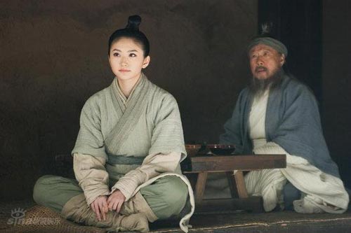  p>《孙子大传》是刘心刚执导,张丰毅,景甜领衔主演的电视剧.