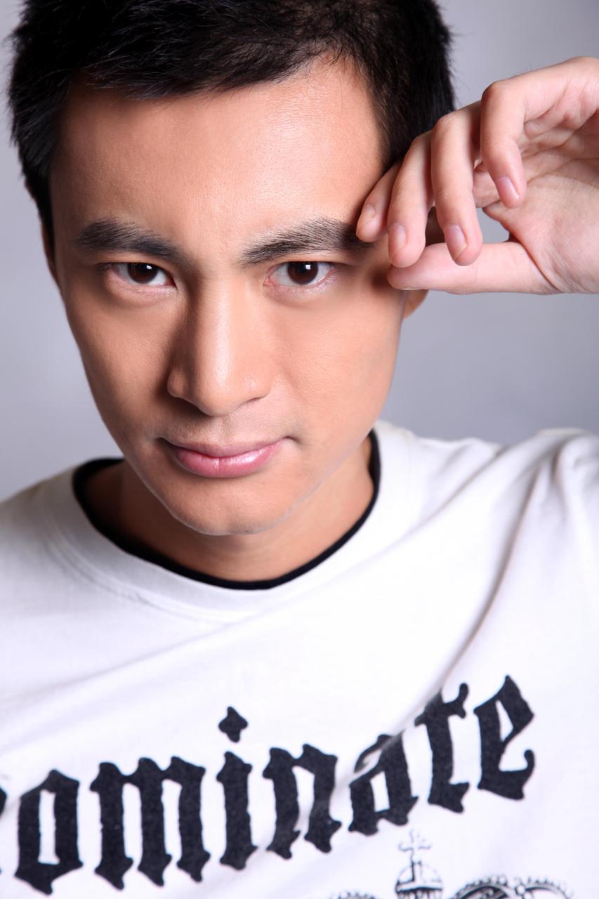  p data-id="gnbk149fcc">于承熙,出生于辽宁省沈阳市,中国内地男演员