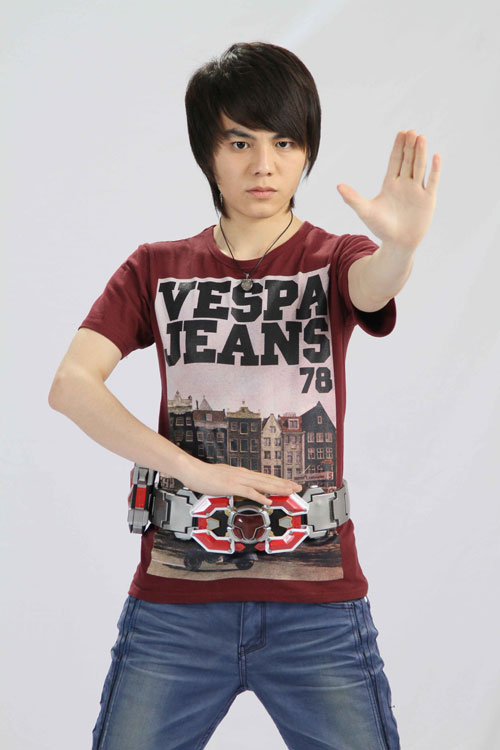 国产真人特摄剧《 a target="_blank" href="/item/铠甲勇士刑天