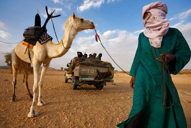 b137a8">柏柏尔人是世居 a target="_blank" href="/item/北非/16580"