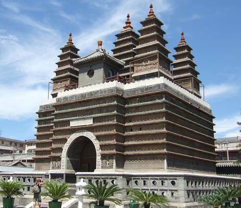 金刚座舍利宝塔