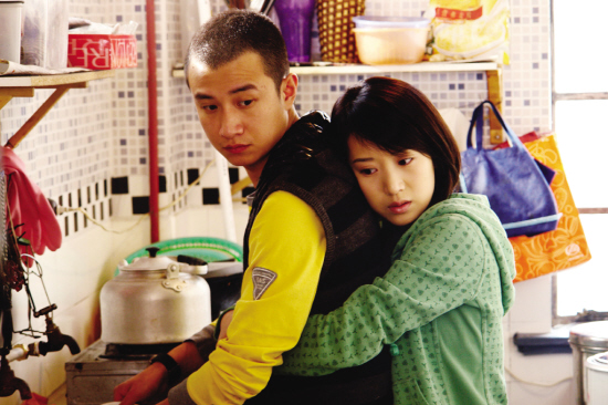  p>《蜗居》是由 a target="_blank" href="/item/滕华涛/989536"