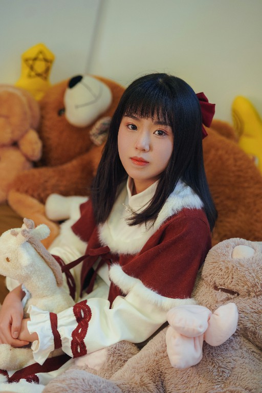 严艺楠),中国内地女性 a target="_blank" href="/item/配音演员