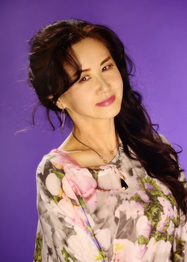  p>中岛美雪 i>(nakajima miyuki) /i>,1952年2月23日出生于日本